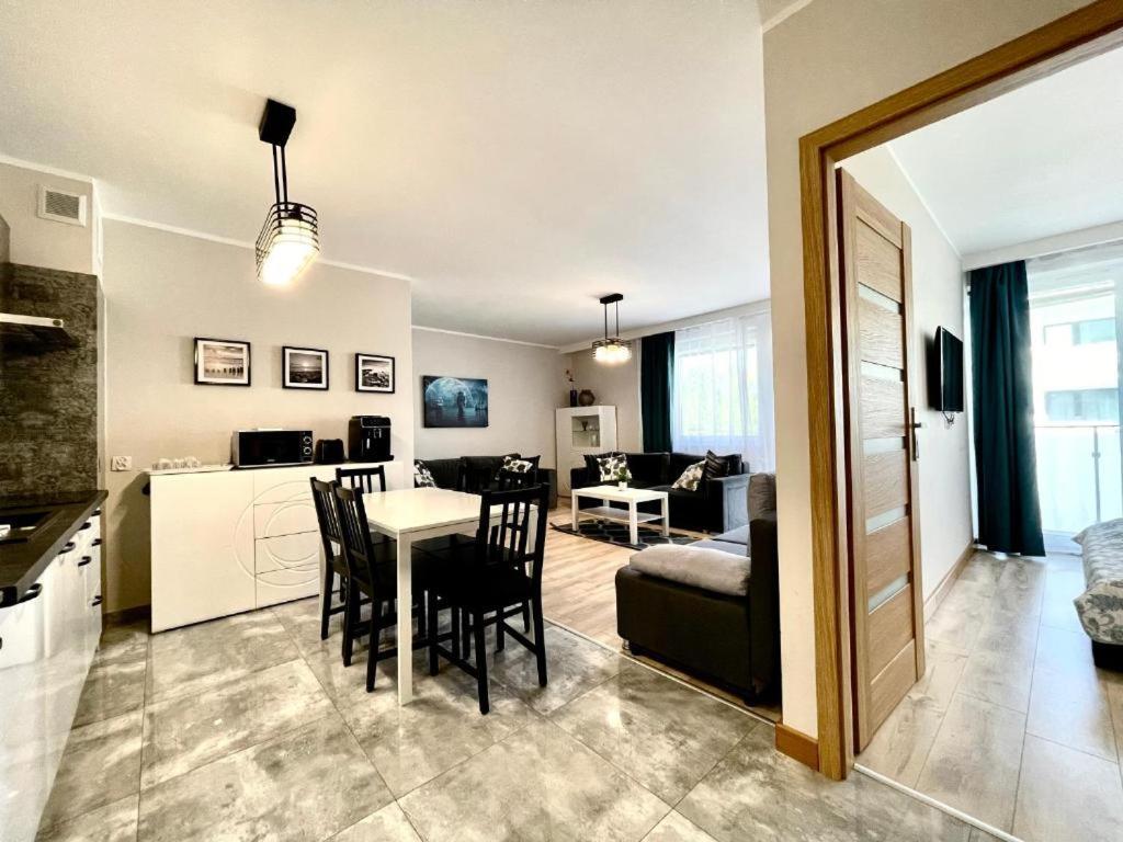 Blizej Morza Deluxe Apartmenty Колобжег Екстериор снимка